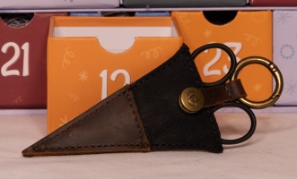 Craftvent box - Day 12 - Scissors and Case - close up